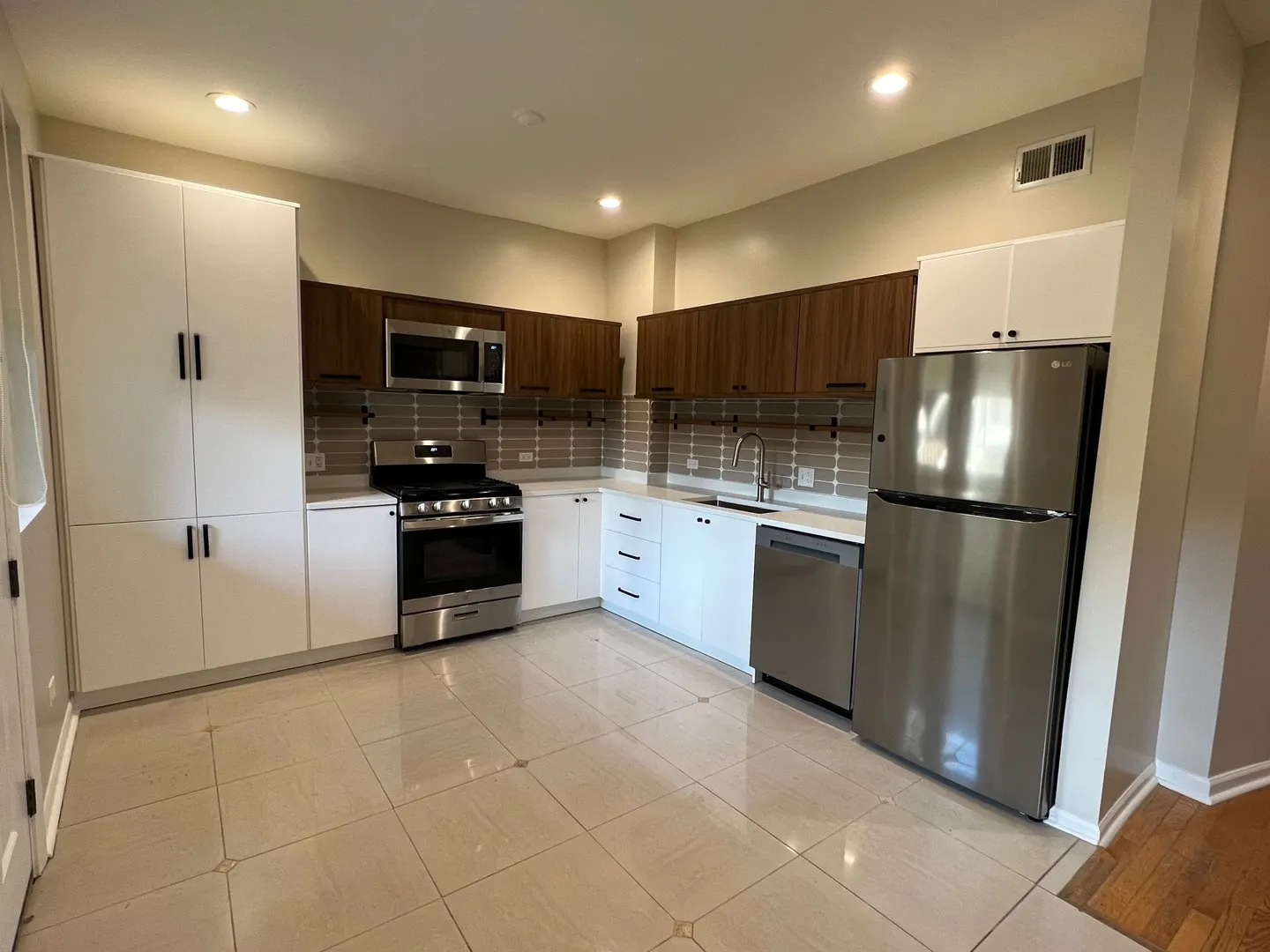 1844 N Humboldt Boulevard 2 IL