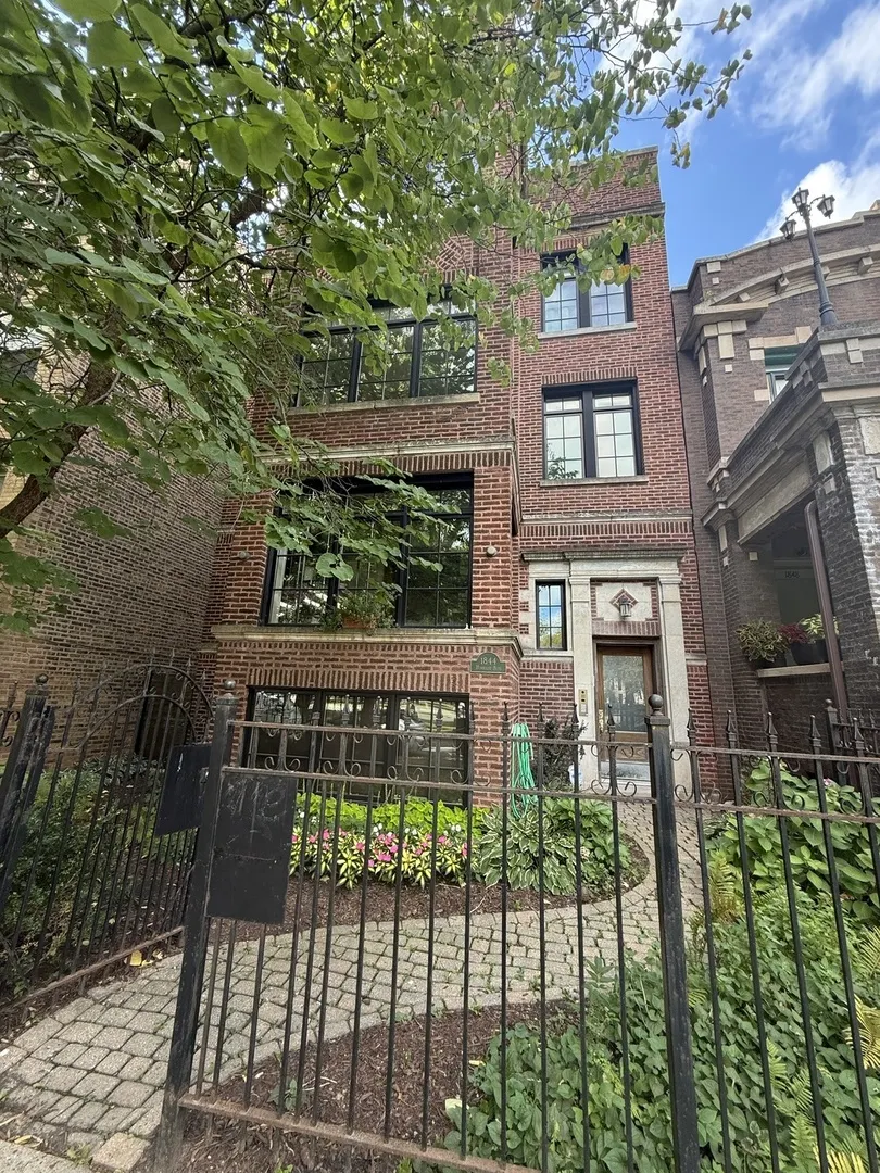 1844 N Humboldt Boulevard 2 IL