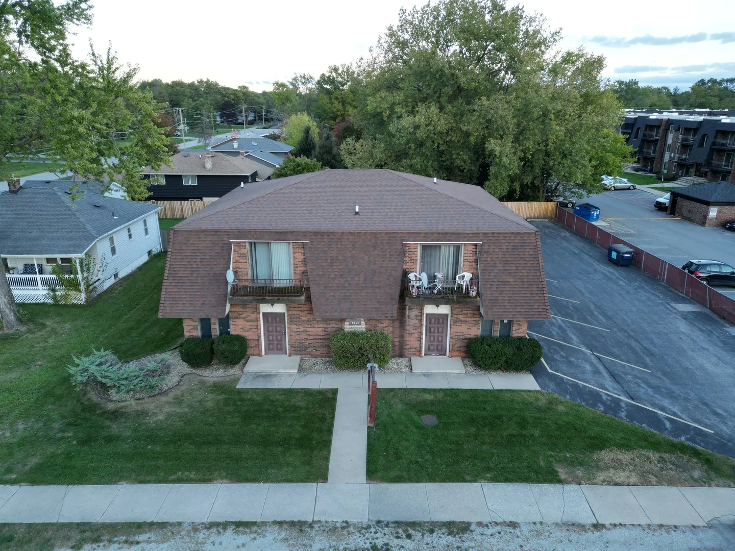 18707 Burnham Avenue IL