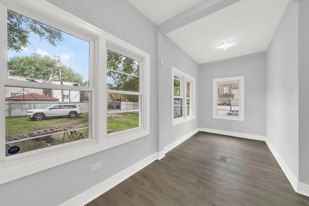 5712 S Wolcott Avenue IL