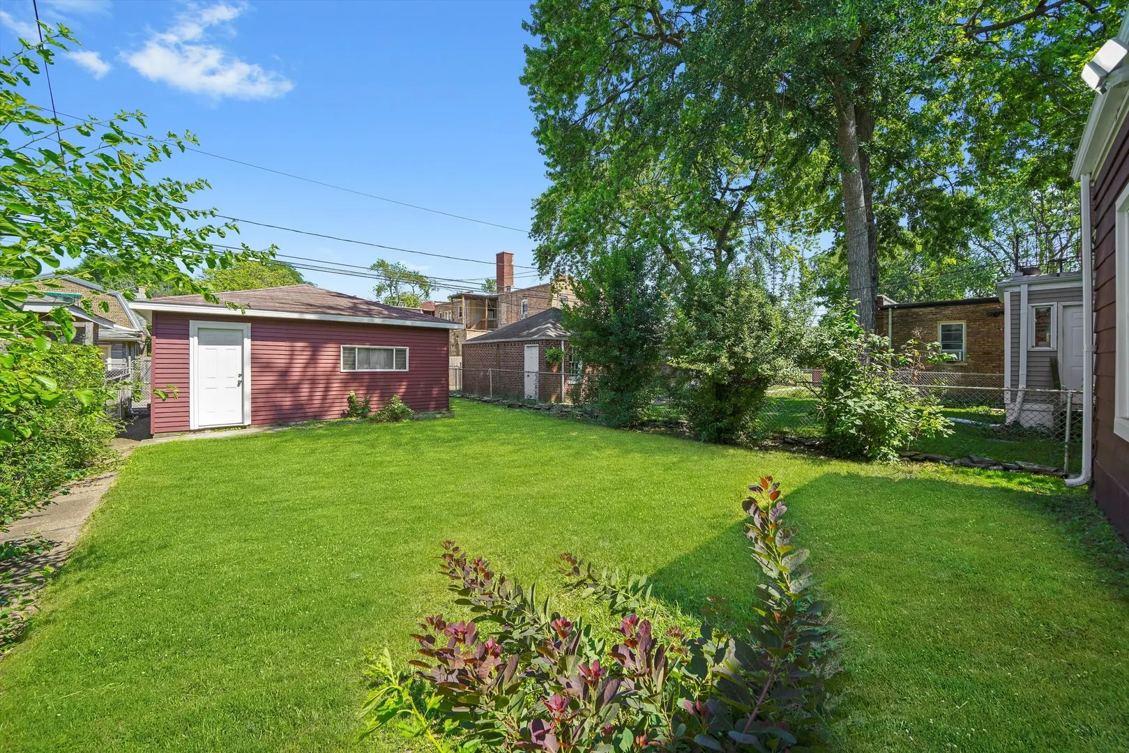 8051 S Paxton Avenue IL