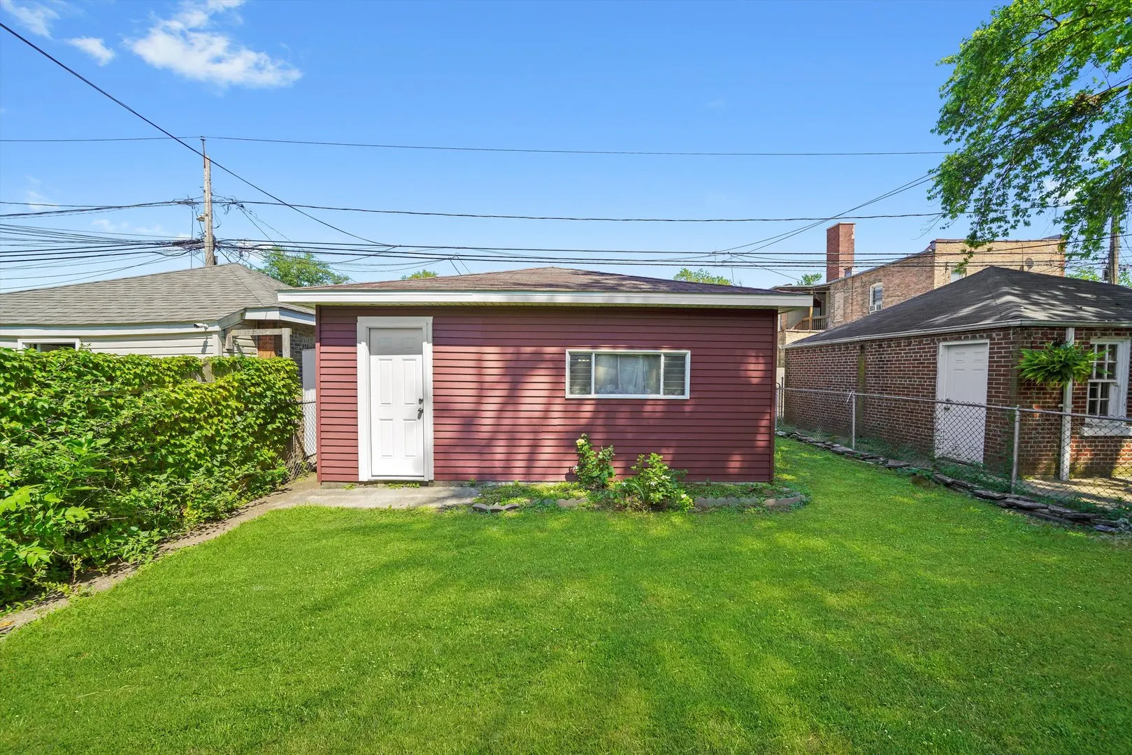 8051 S Paxton Avenue IL