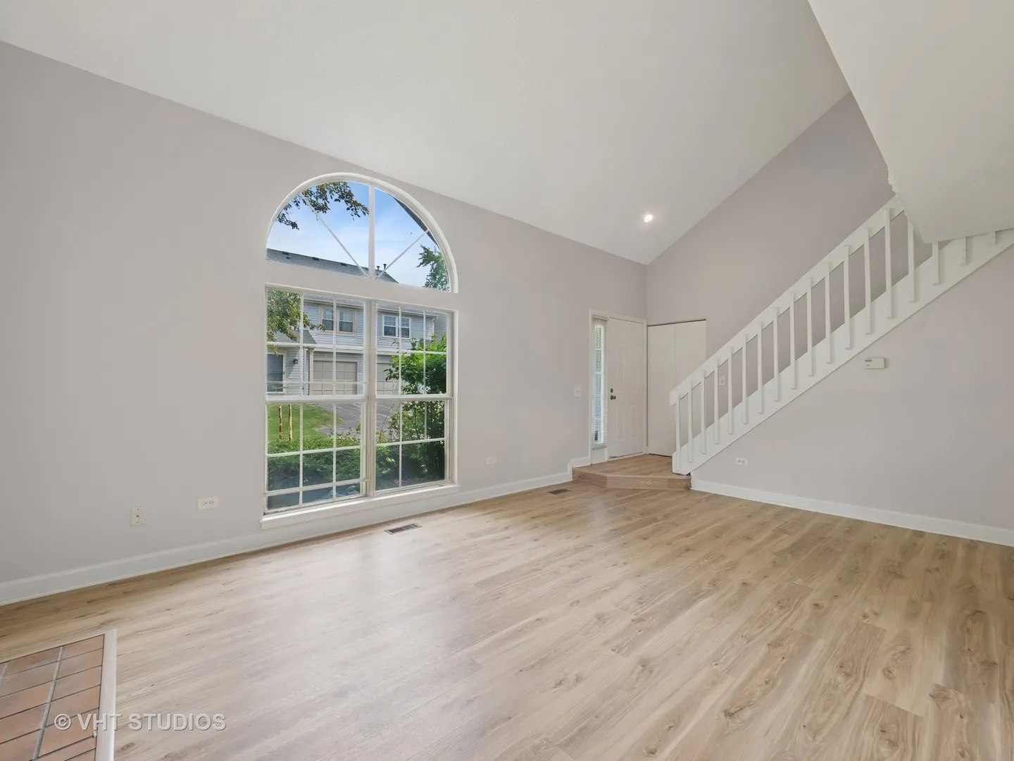 1102 N Knollwood Drive IL