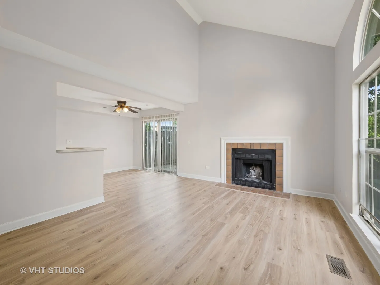 1102 N Knollwood Drive IL