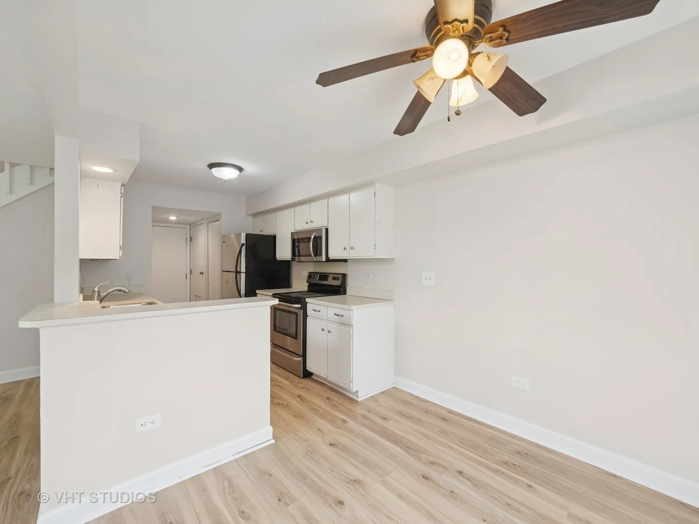 1102 N Knollwood Drive IL
