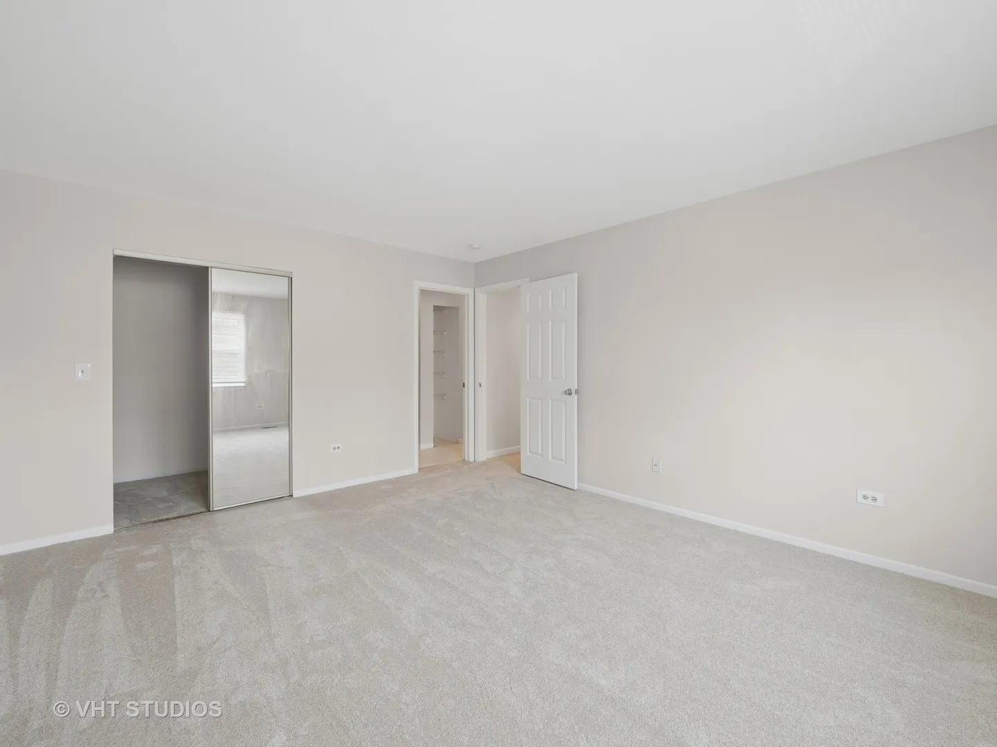 1102 N Knollwood Drive IL