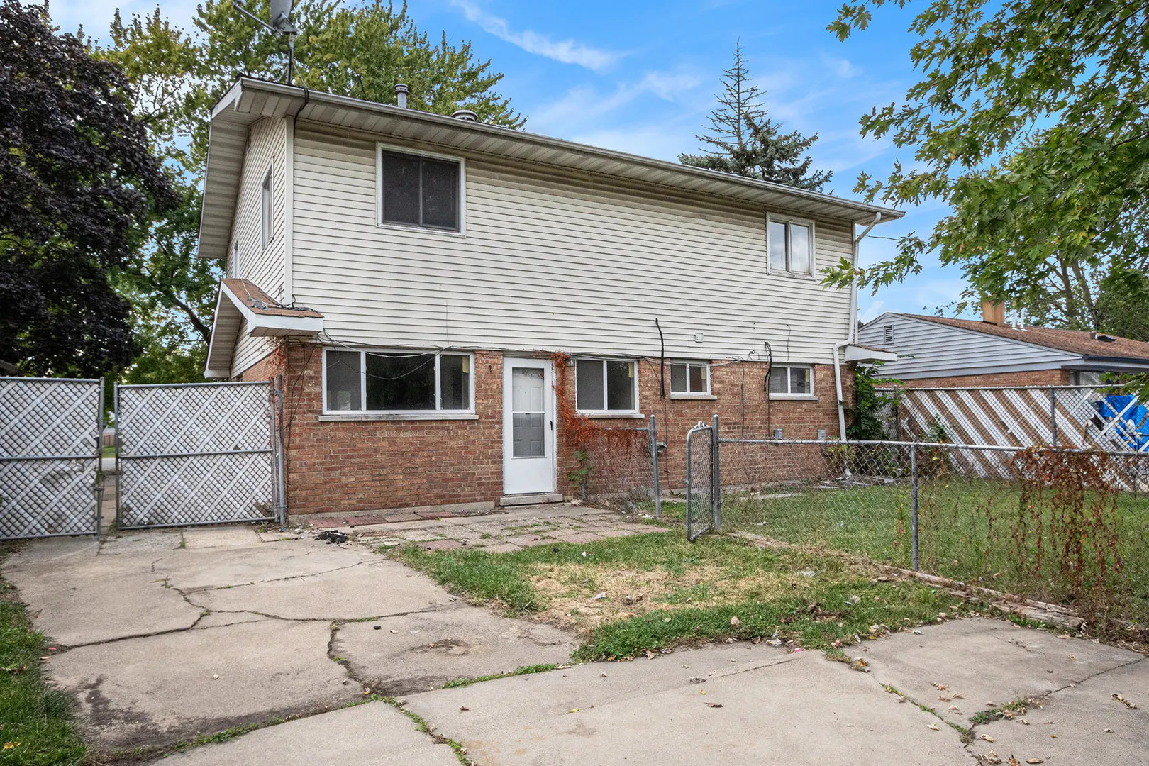 17153 Burnham Avenue IL