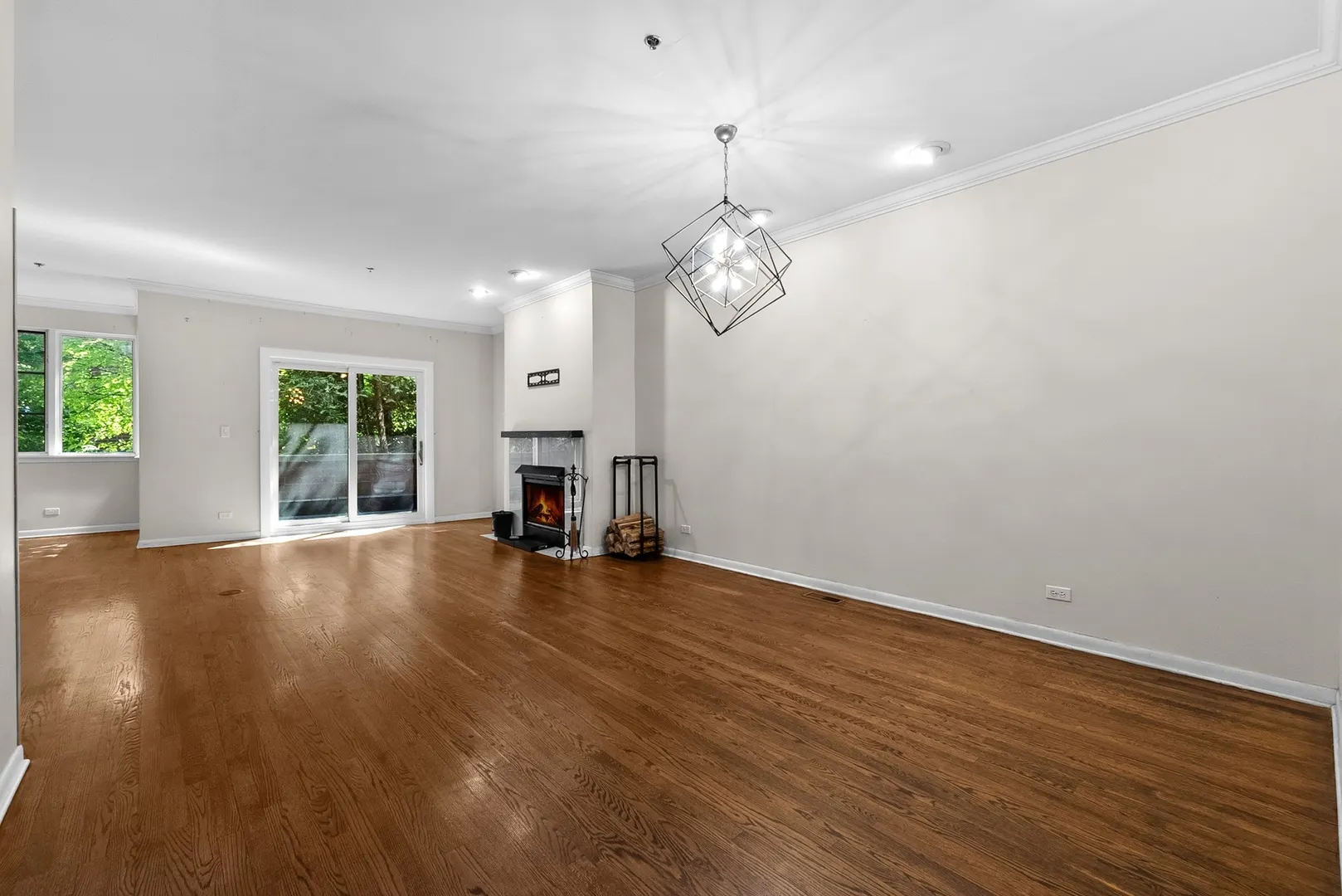 1716 E 54TH Street F IL
