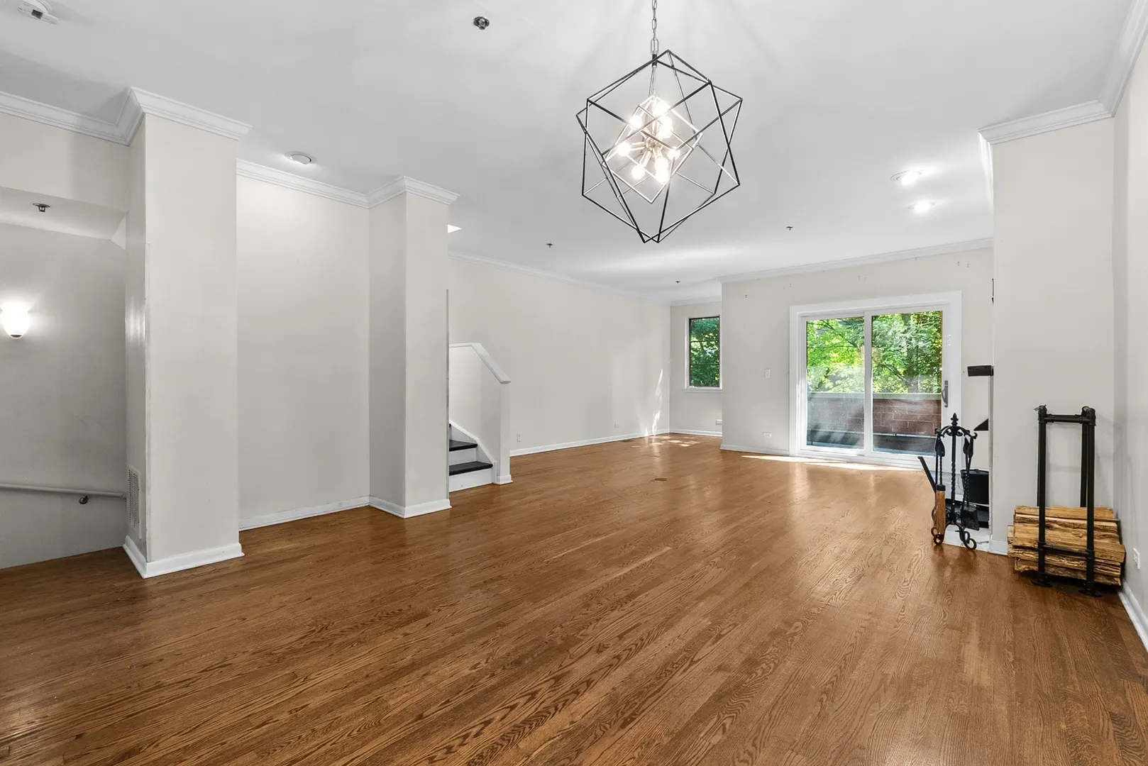 1716 E 54TH Street F IL