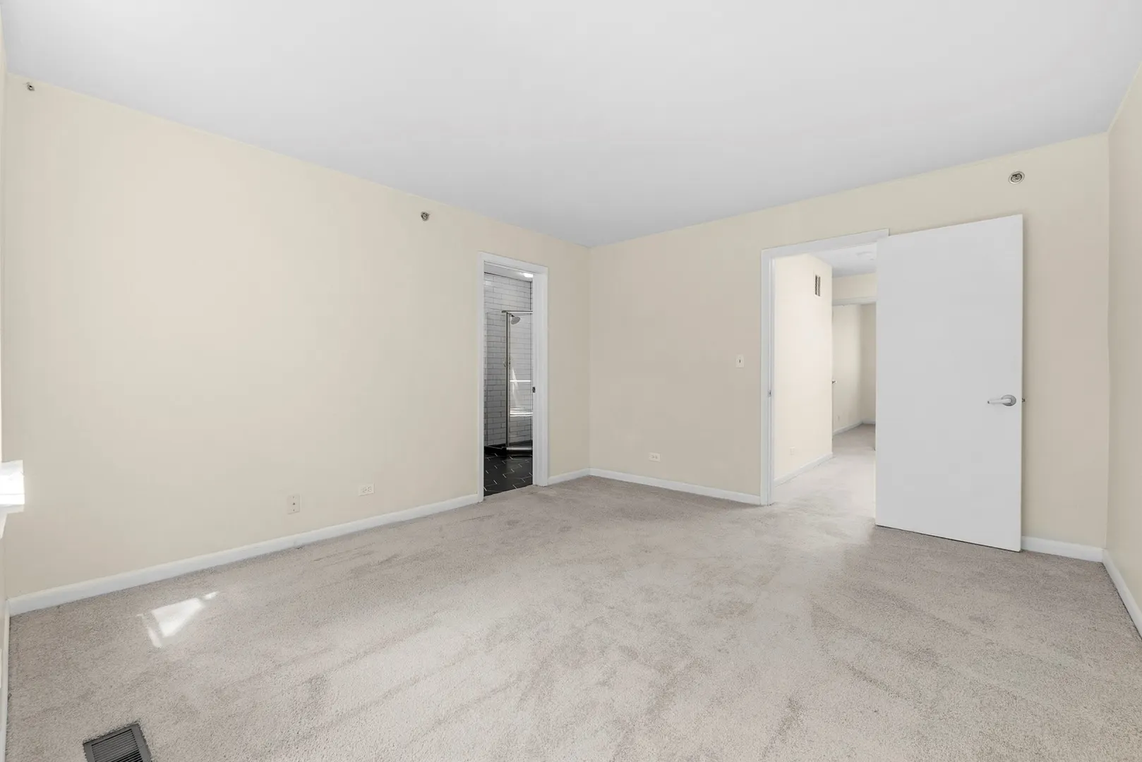 1716 E 54TH Street F IL