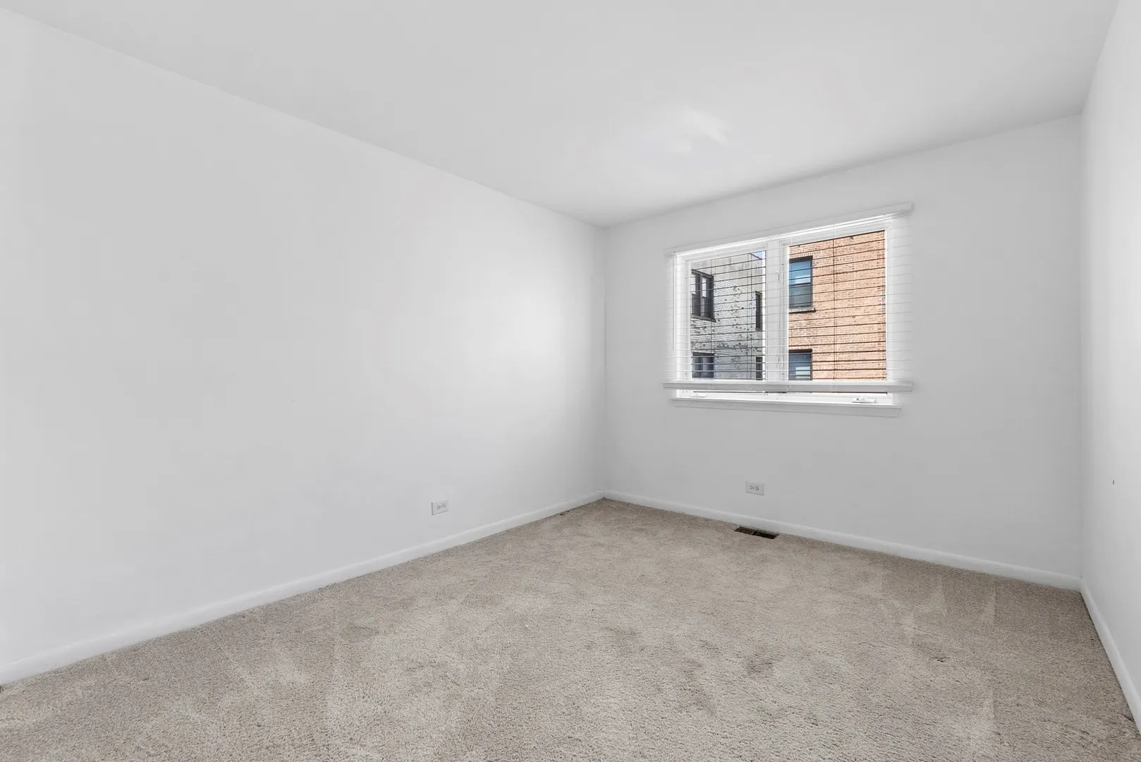 1716 E 54TH Street F IL