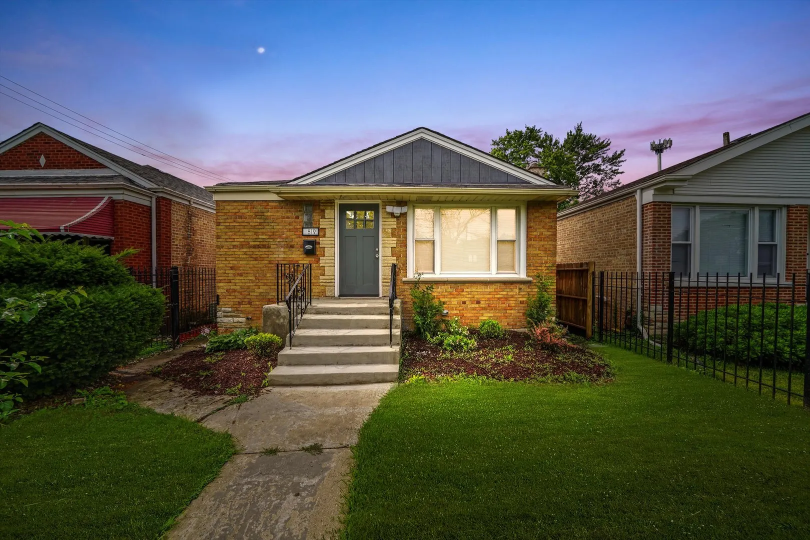 819 E 98th Place IL