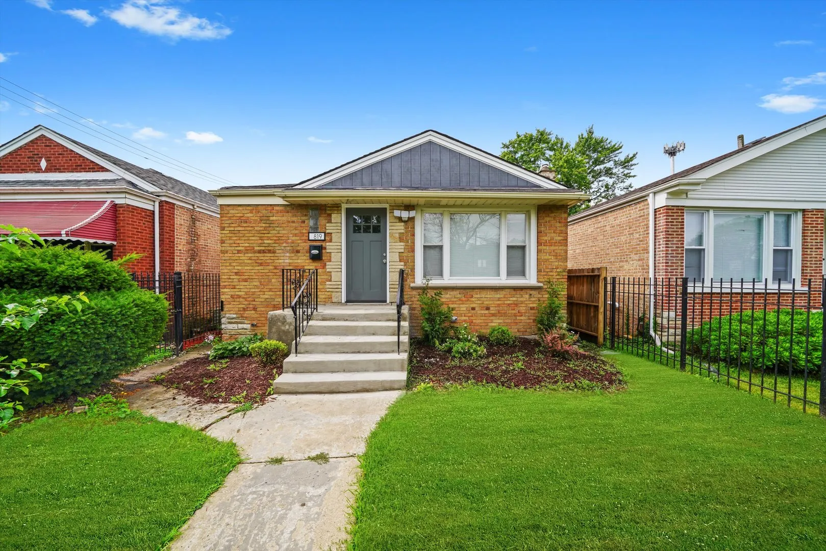 819 E 98th Place IL