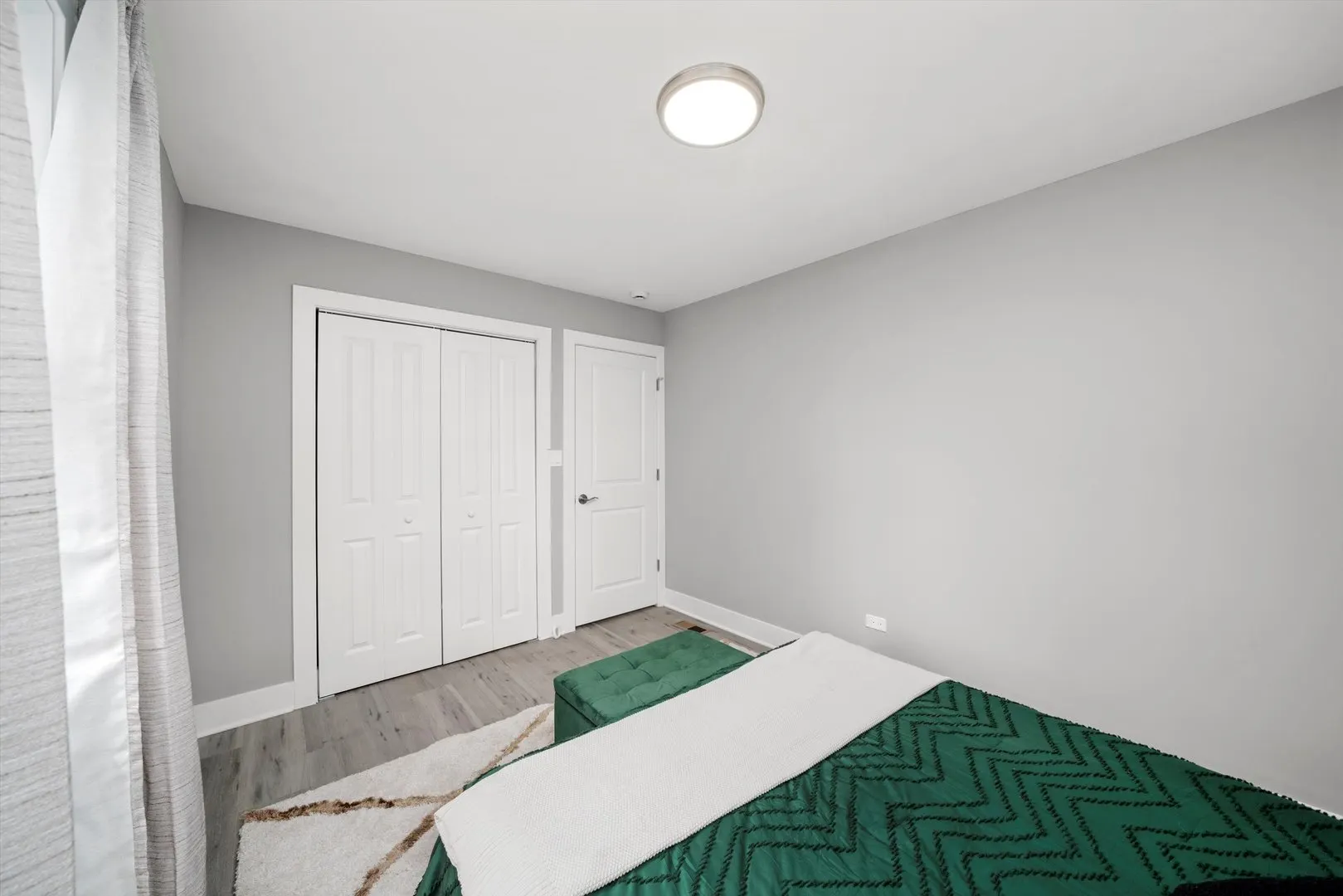 819 E 98th Place IL