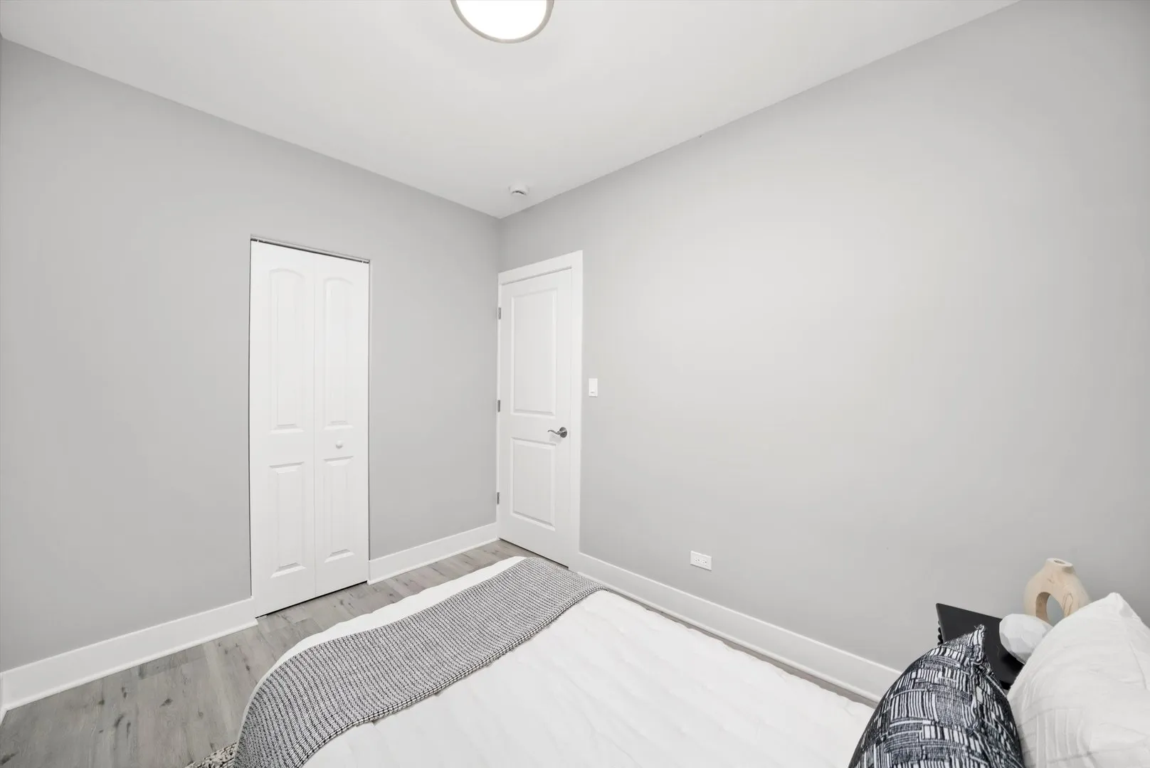 819 E 98th Place IL