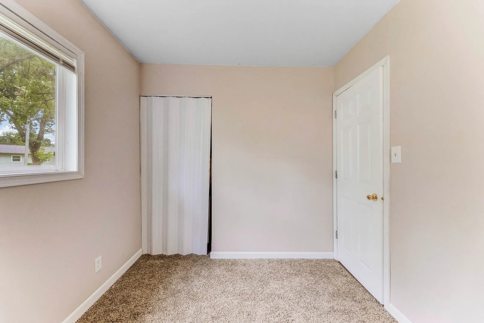 219 Monterey Drive IL