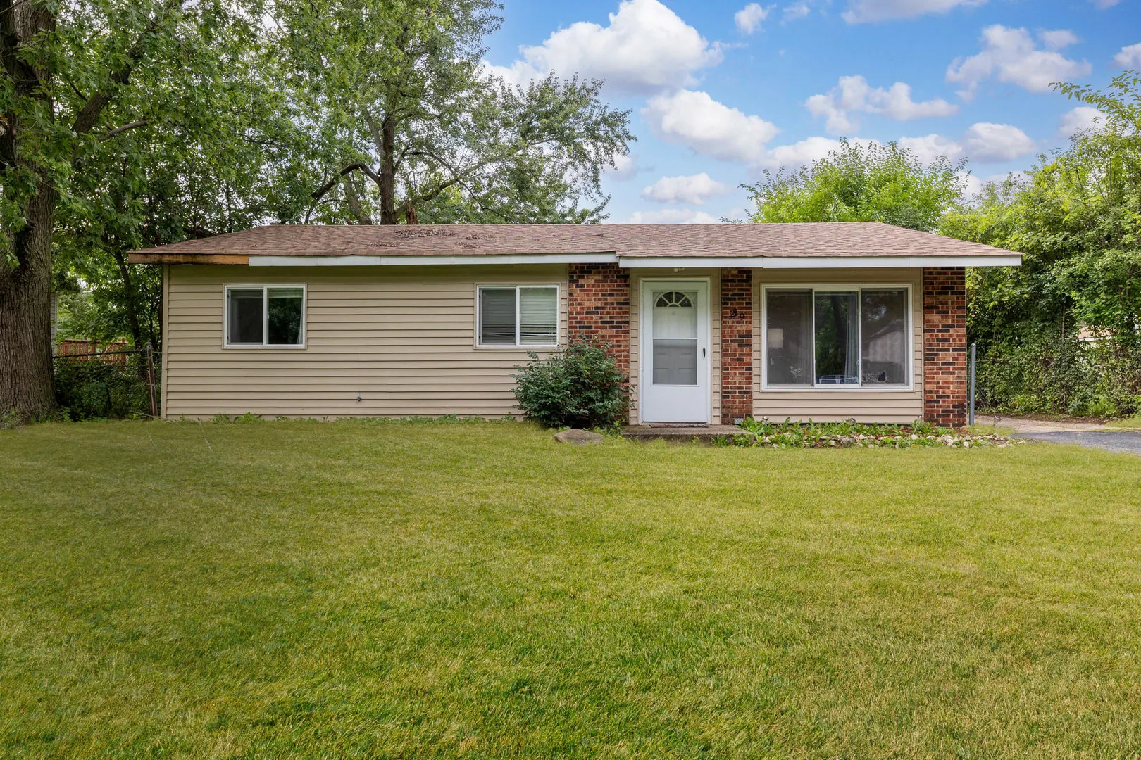 219 Monterey Drive IL