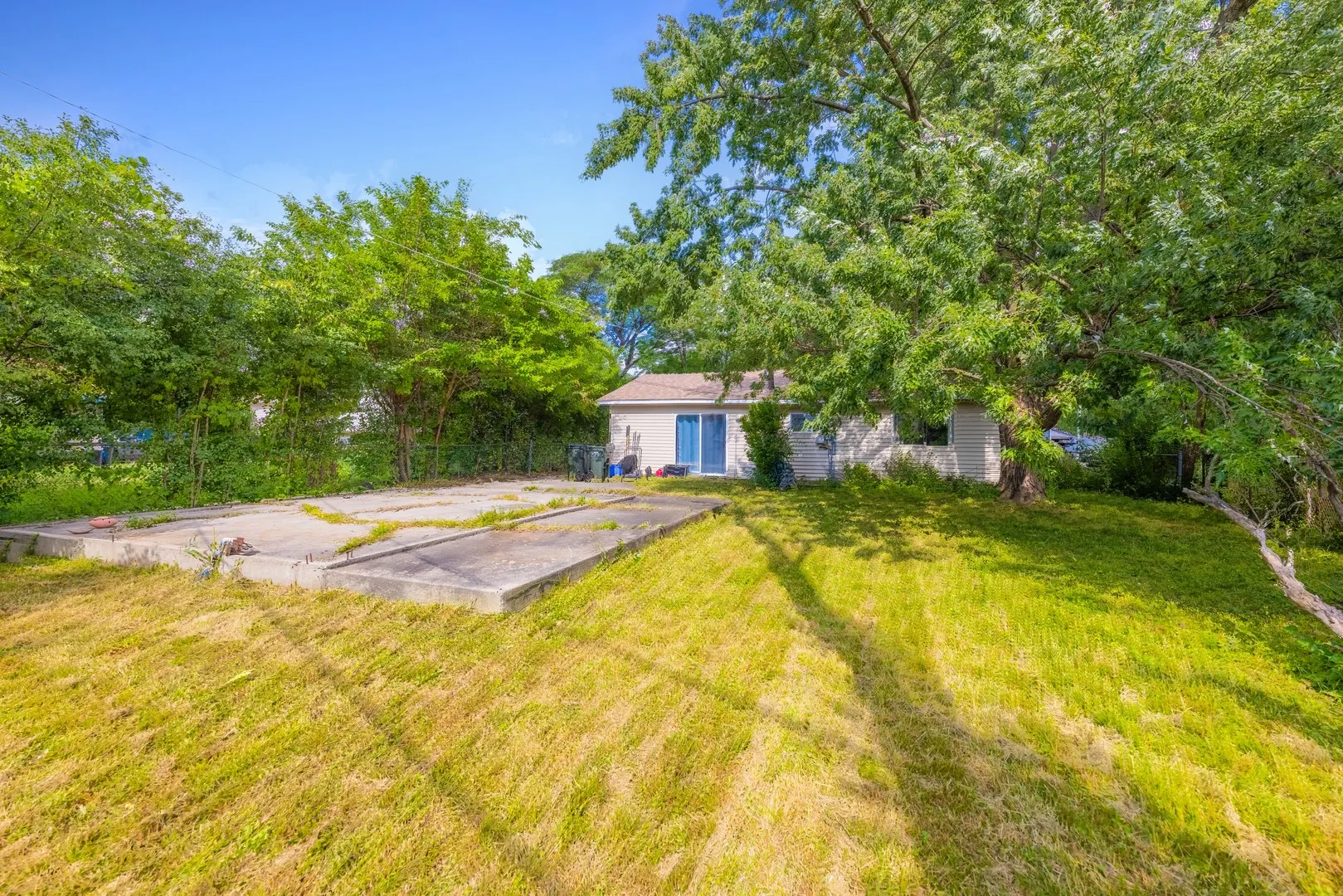 219 Monterey Drive IL