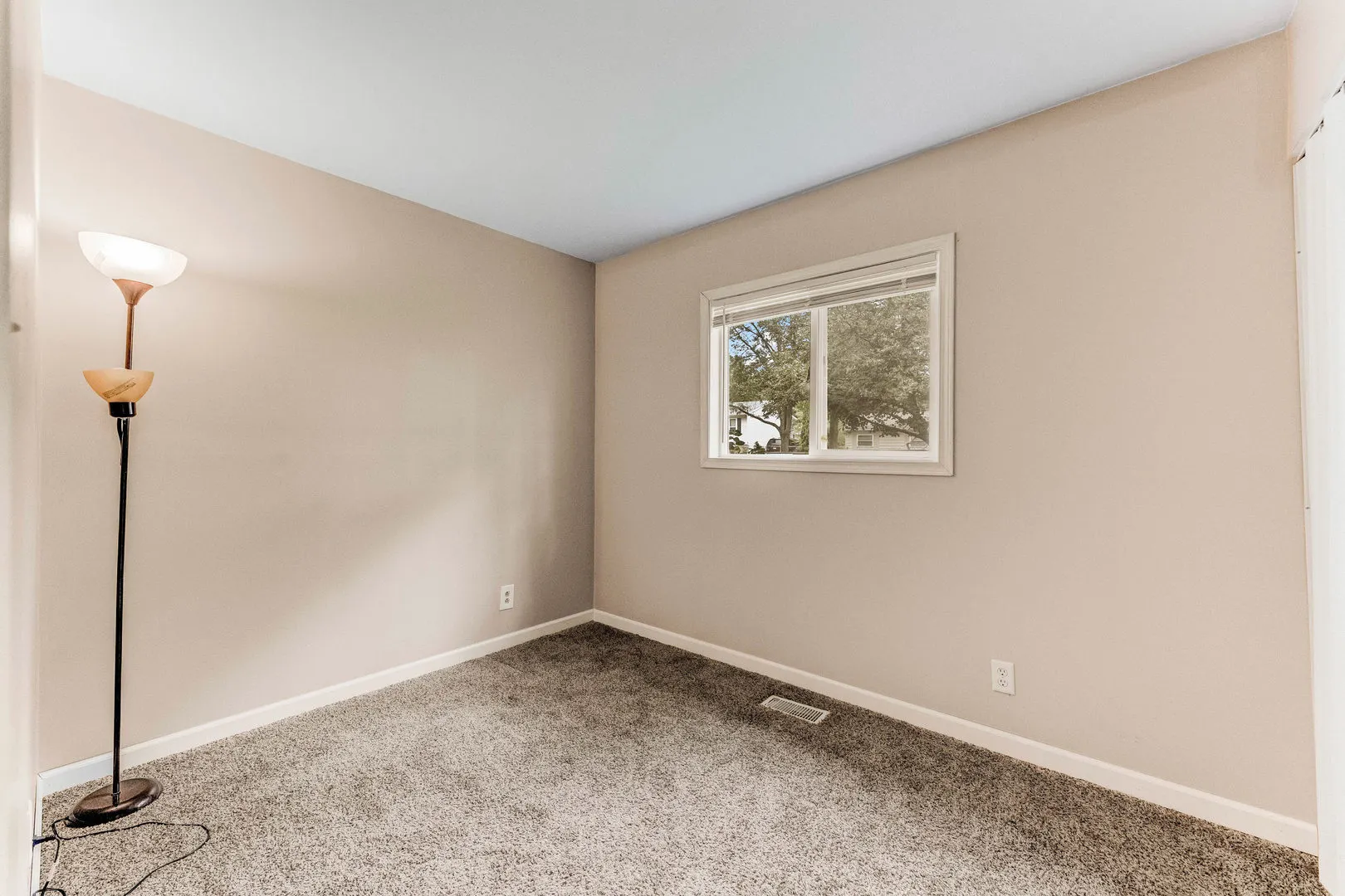 219 Monterey Drive IL