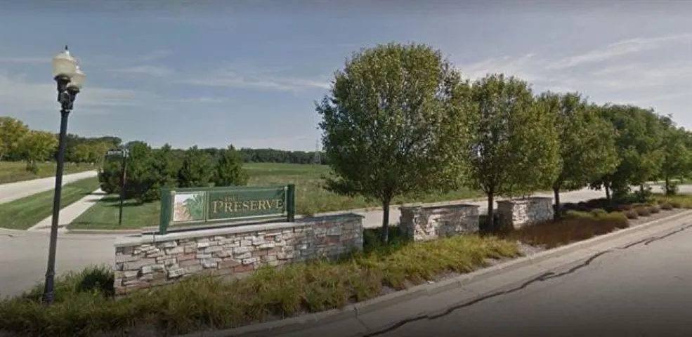 627 CLARKSEN Drive IL