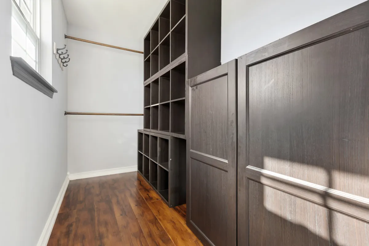 2260 Hudson Circle IL