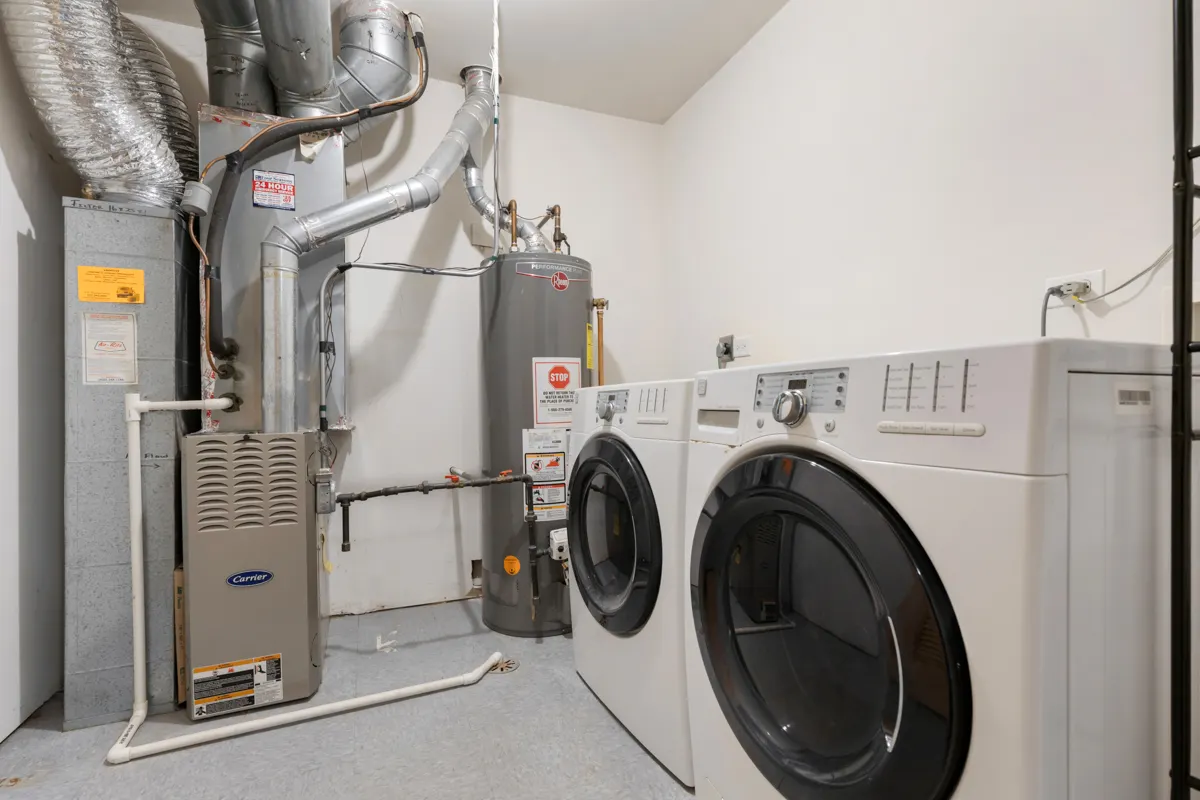 2260 Hudson Circle IL