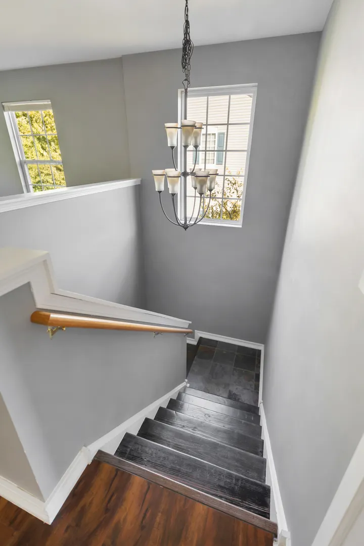 2260 Hudson Circle IL