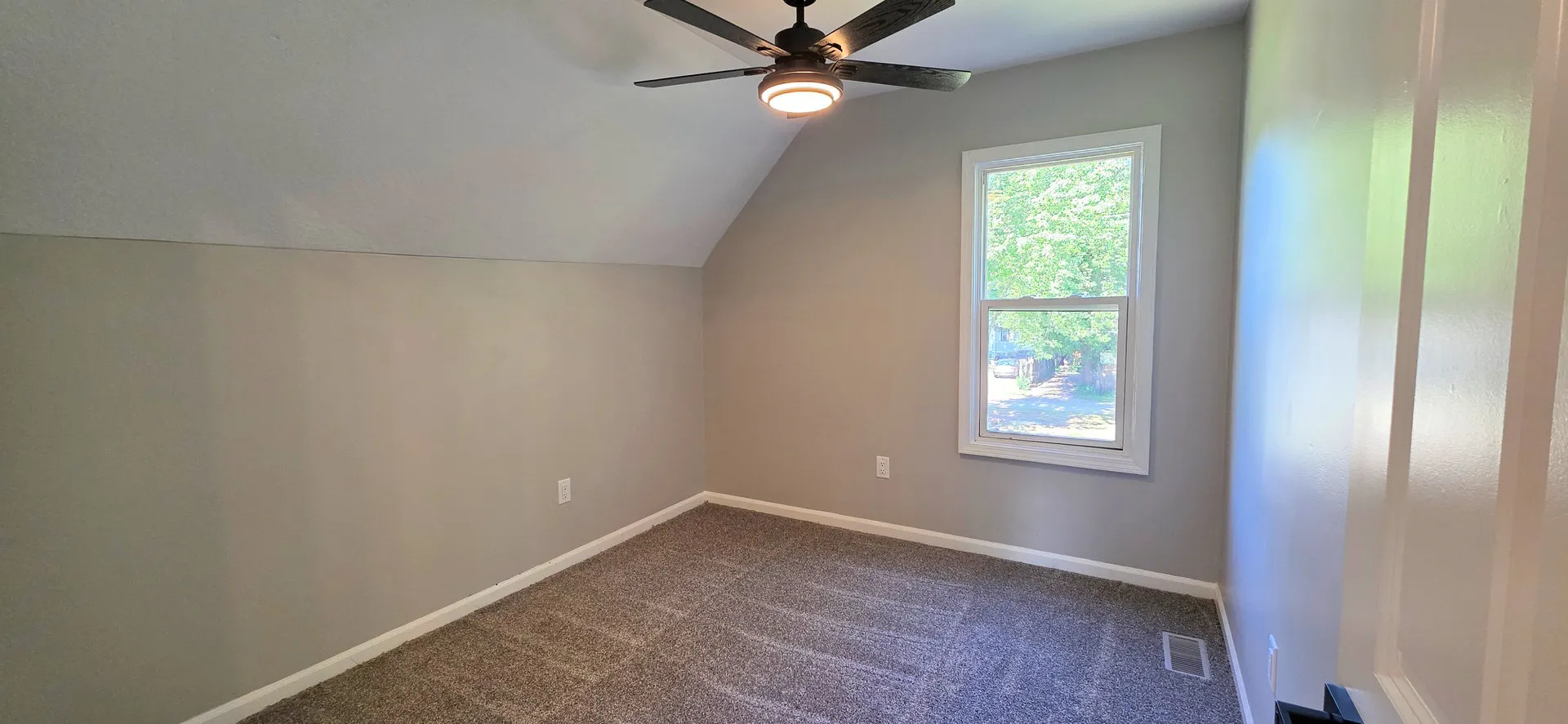 643 S Elm Avenue IL