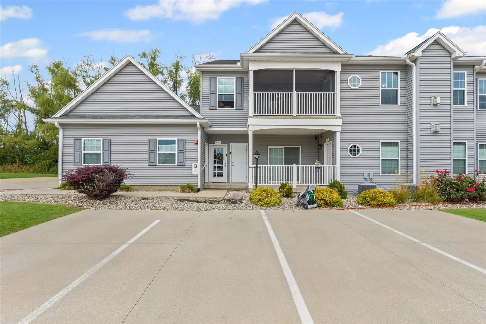 3044 Stillwater Landing 201 IL