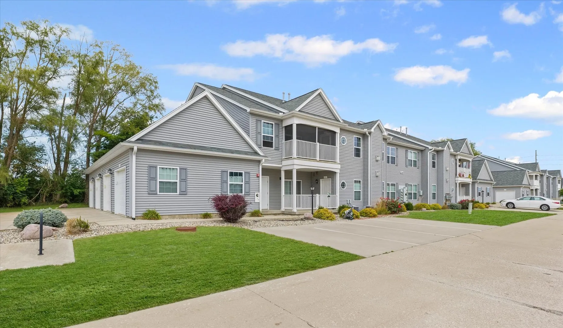 3044 Stillwater Landing 201 IL