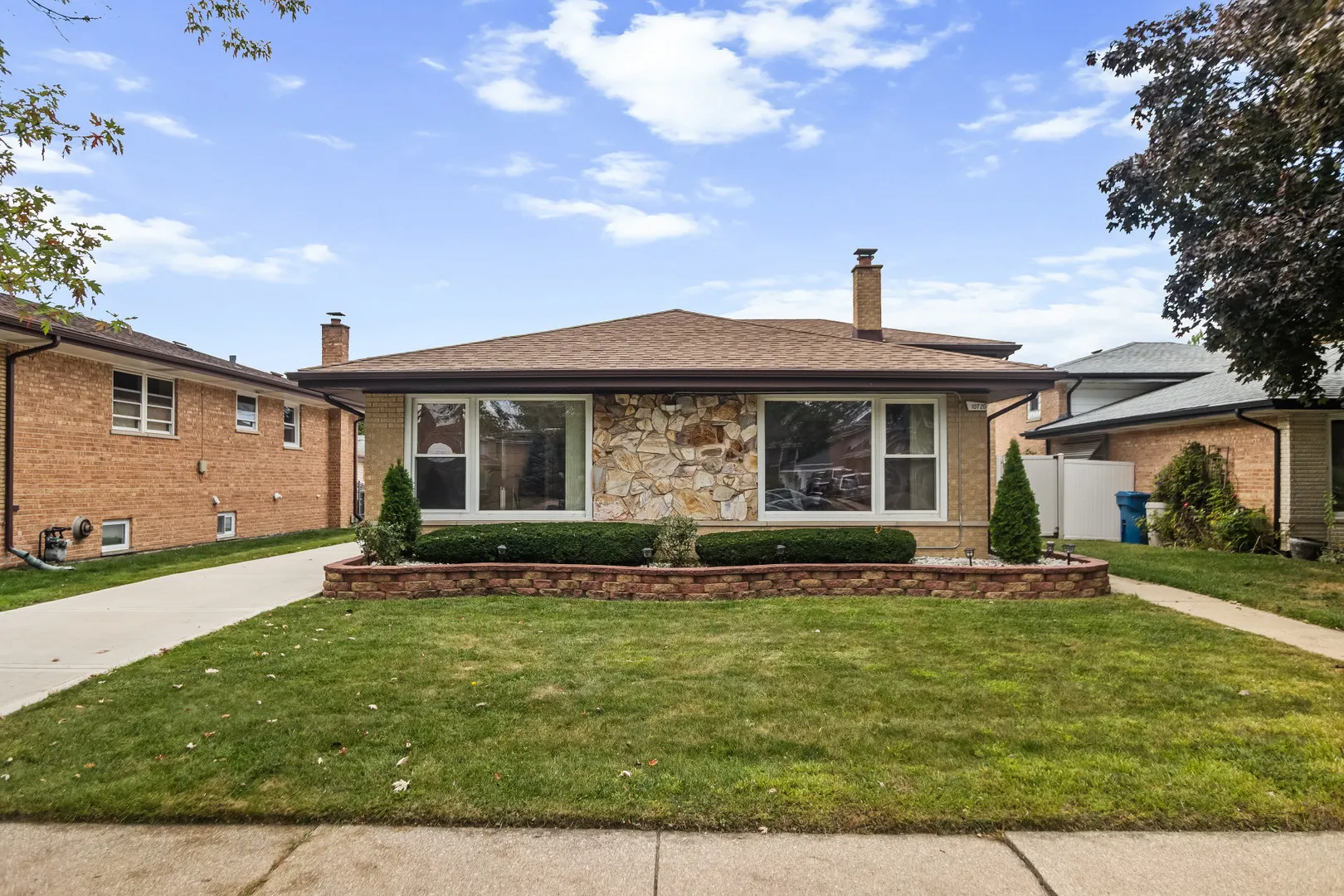 10720 Lamon Avenue IL
