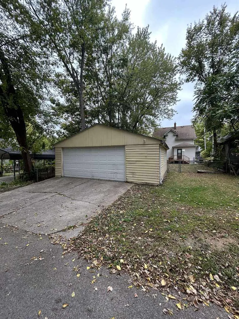 317 N CENTRAL Avenue IL