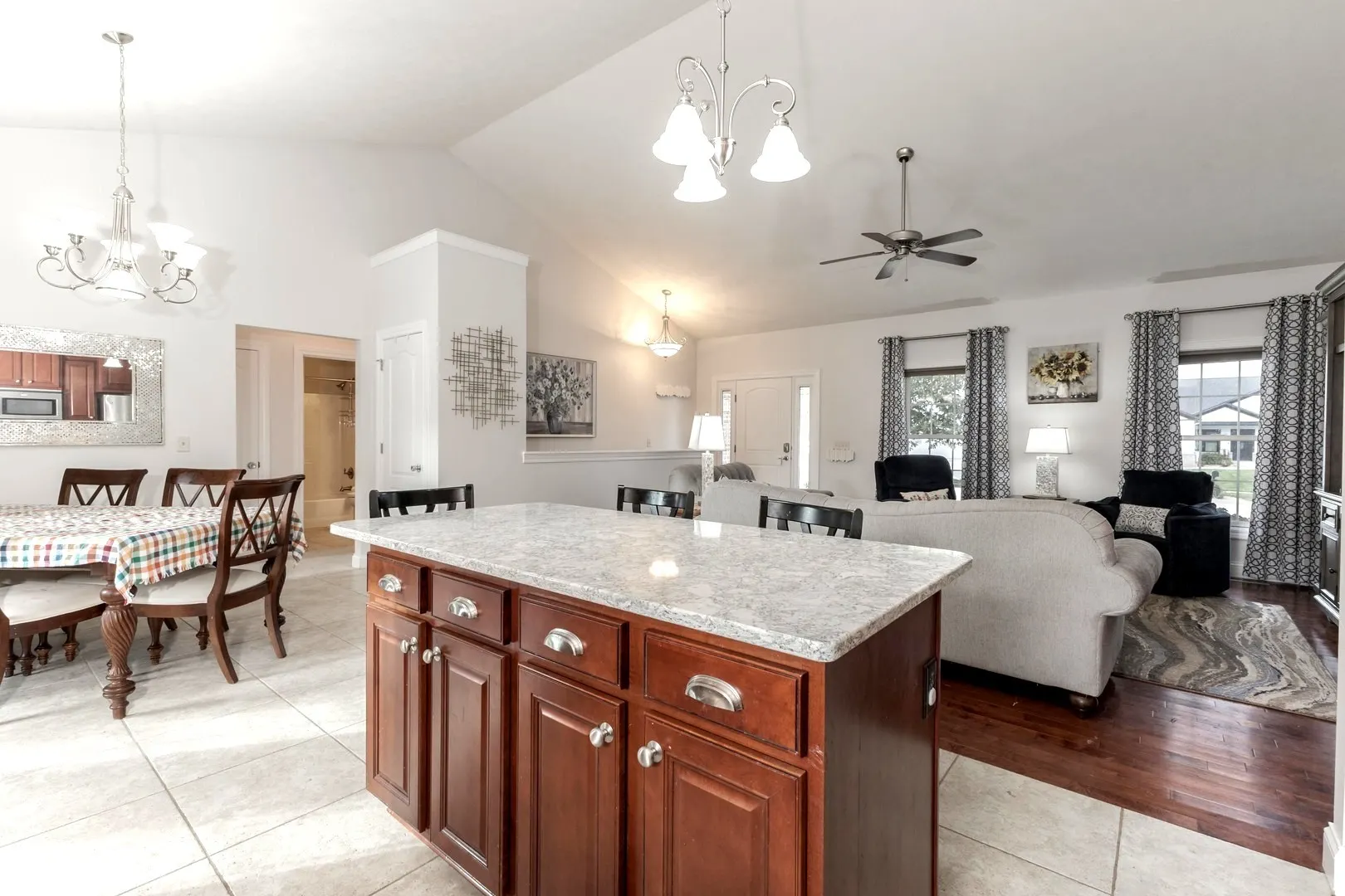 36 Lone Oak Court IL