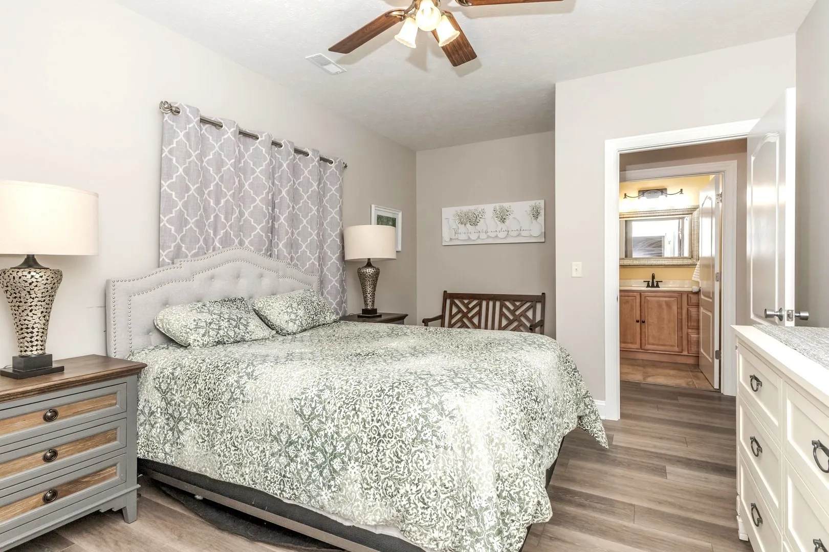 36 Lone Oak Court IL