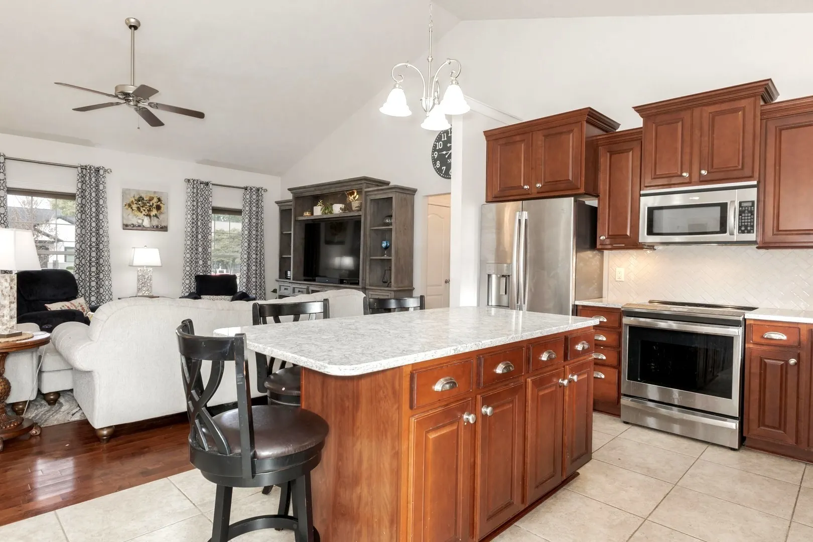 36 Lone Oak Court IL