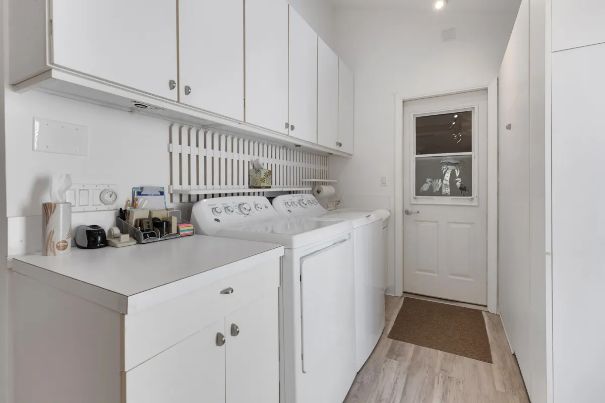 110 ESSEX Road IL