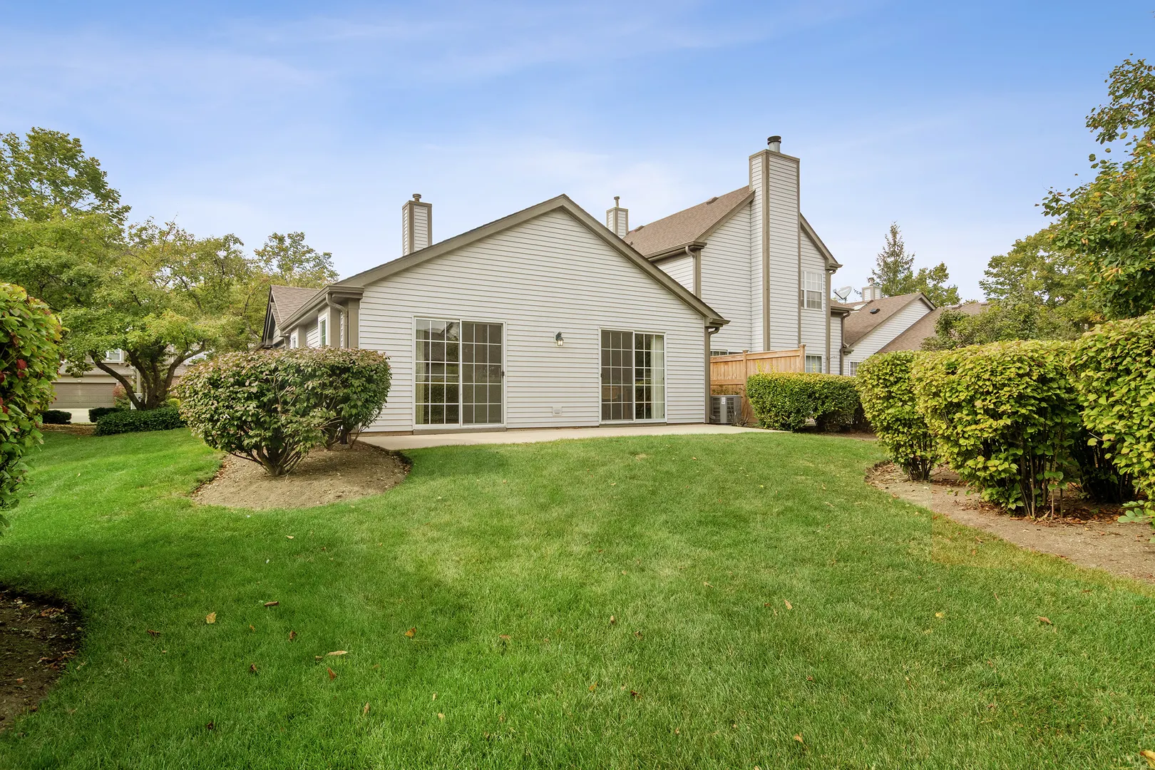 381 BENTLEY Place IL