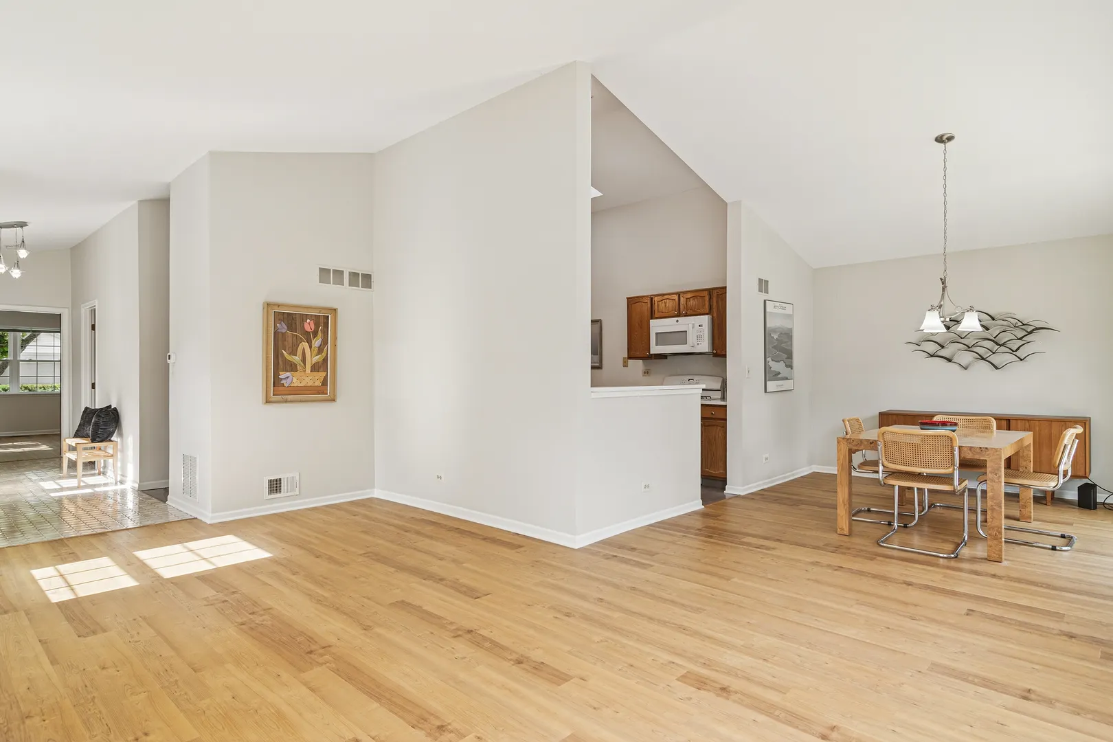 381 BENTLEY Place IL