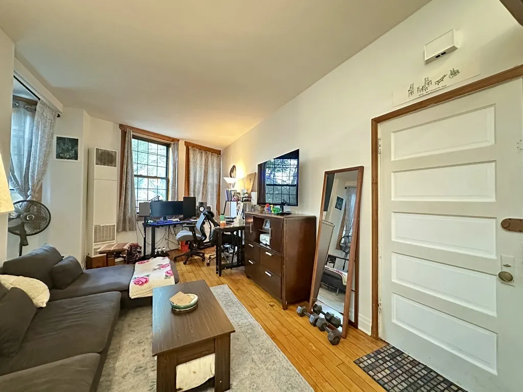 1222 W Grace Street 2C IL