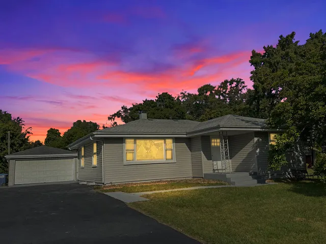 6154 Pershing Avenue IL