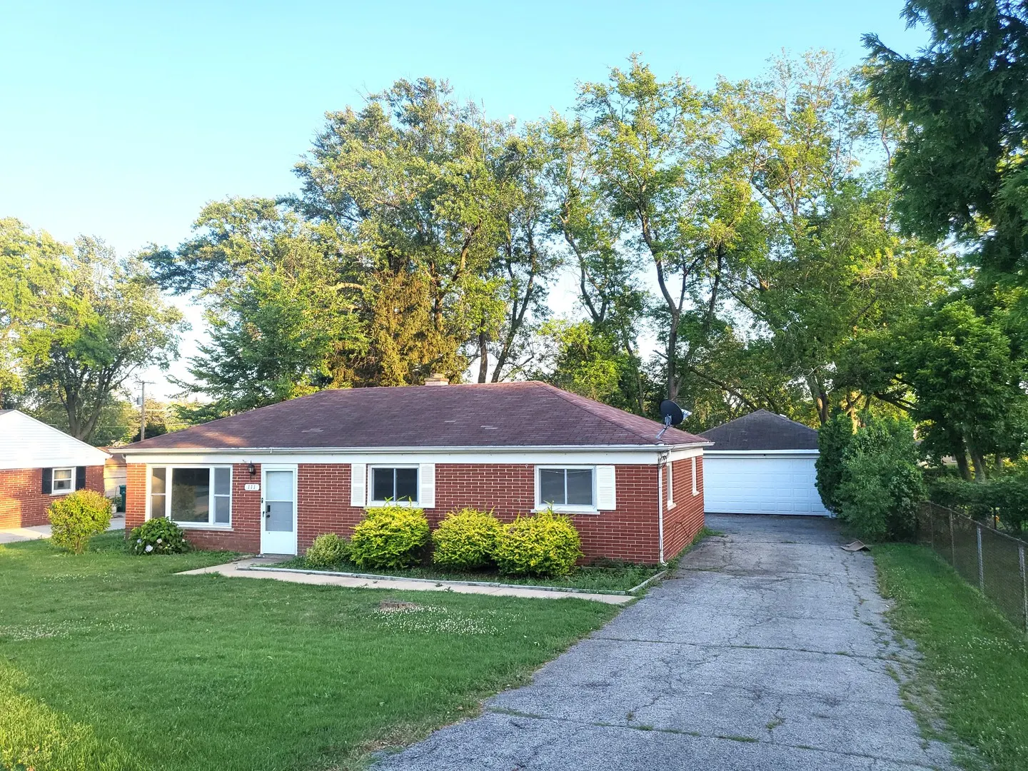 111 E 13th Street IL