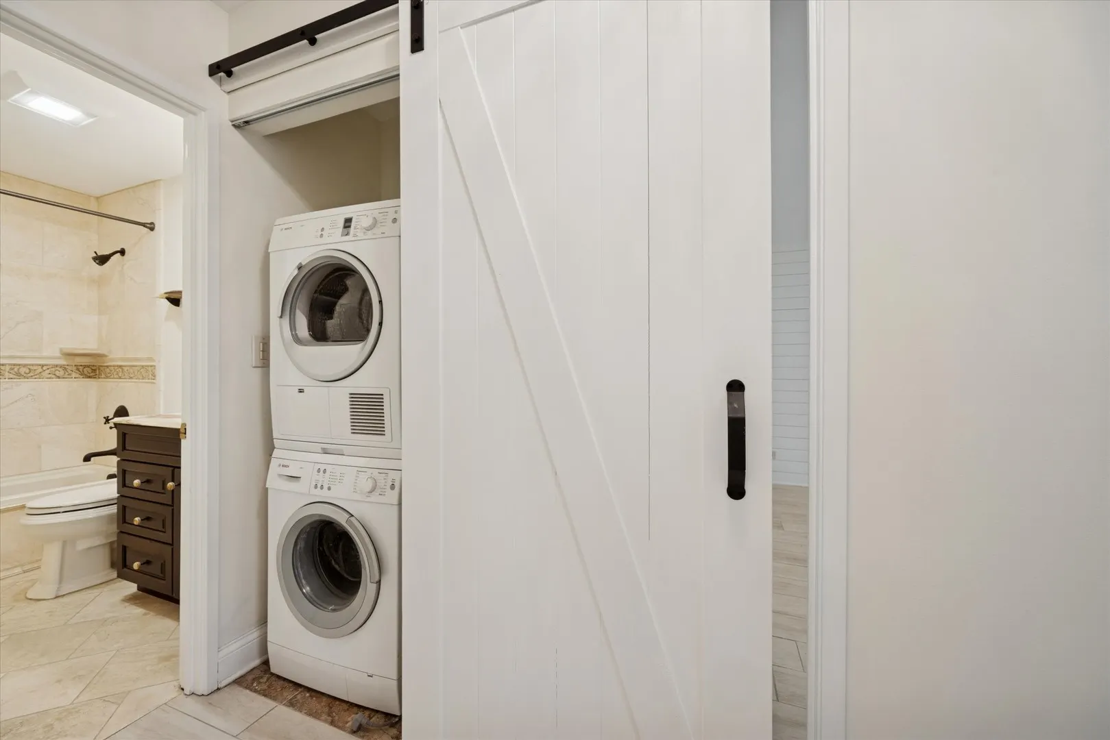 801 79TH Street 105 IL