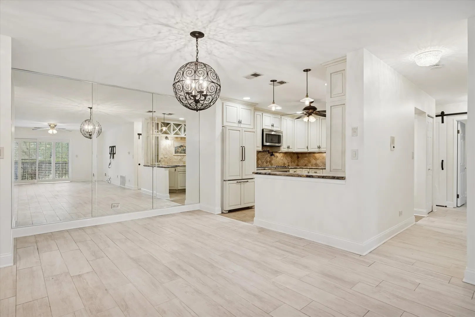 801 79TH Street 105 IL