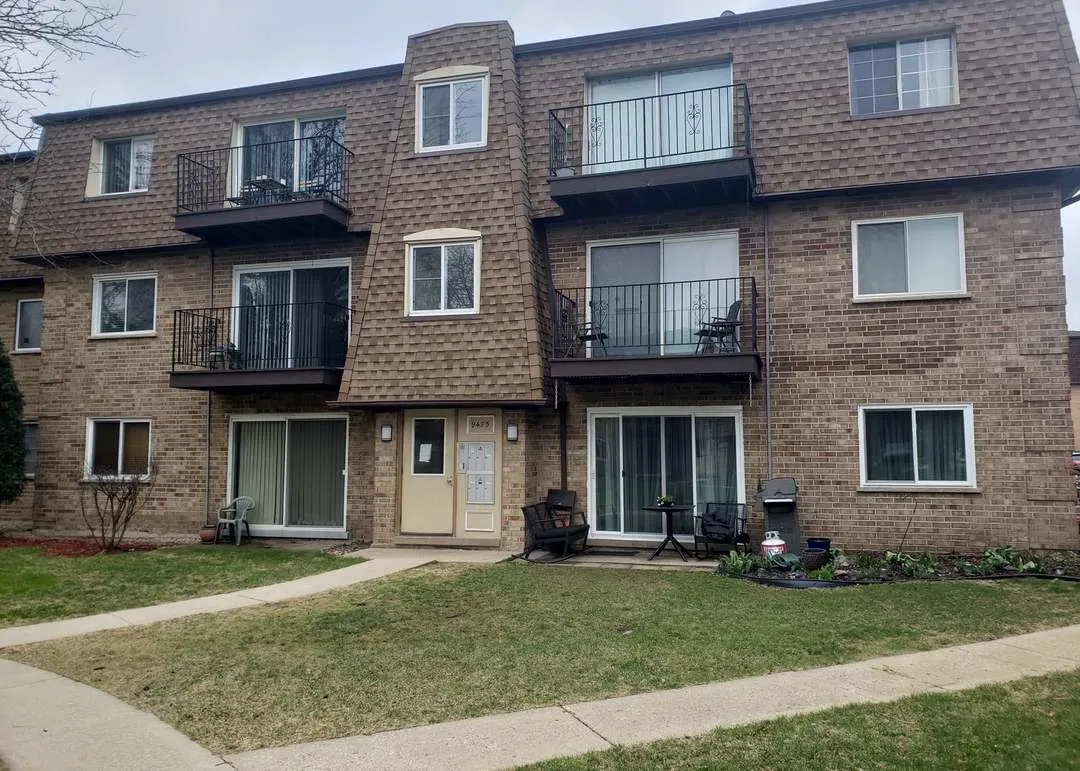 9475 BAY COLONY Drive 3N IL