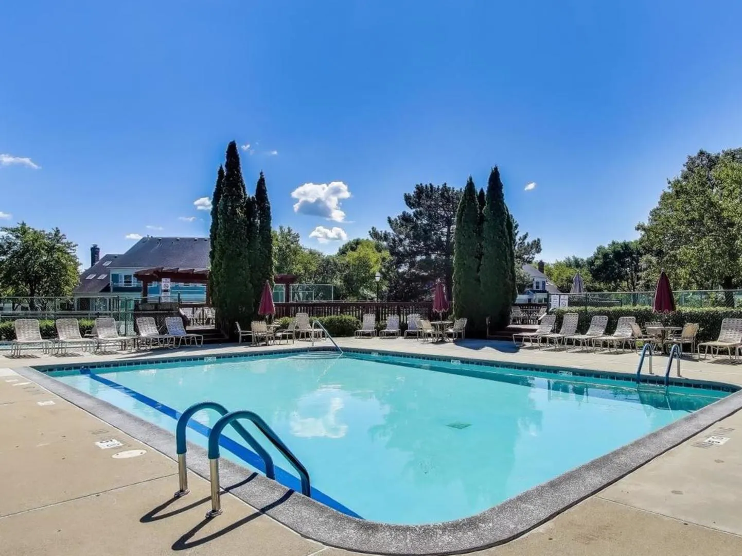 1912 N Coldspring Road IL
