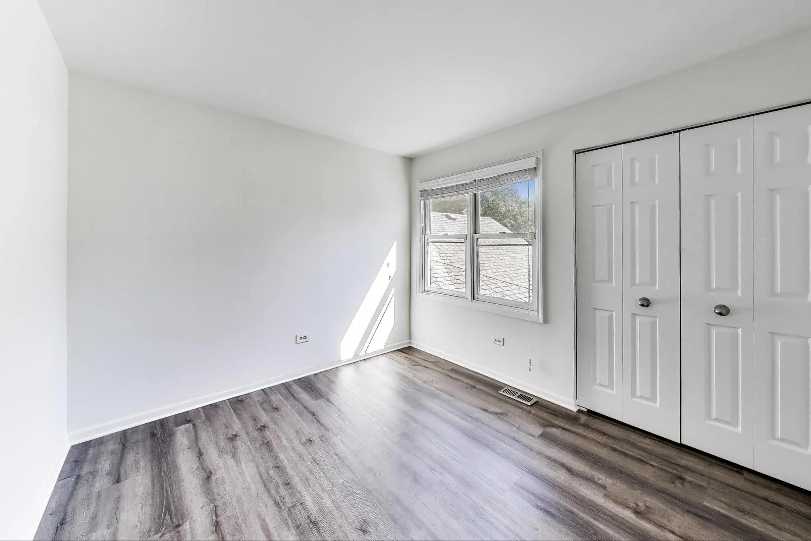 1912 N Coldspring Road IL