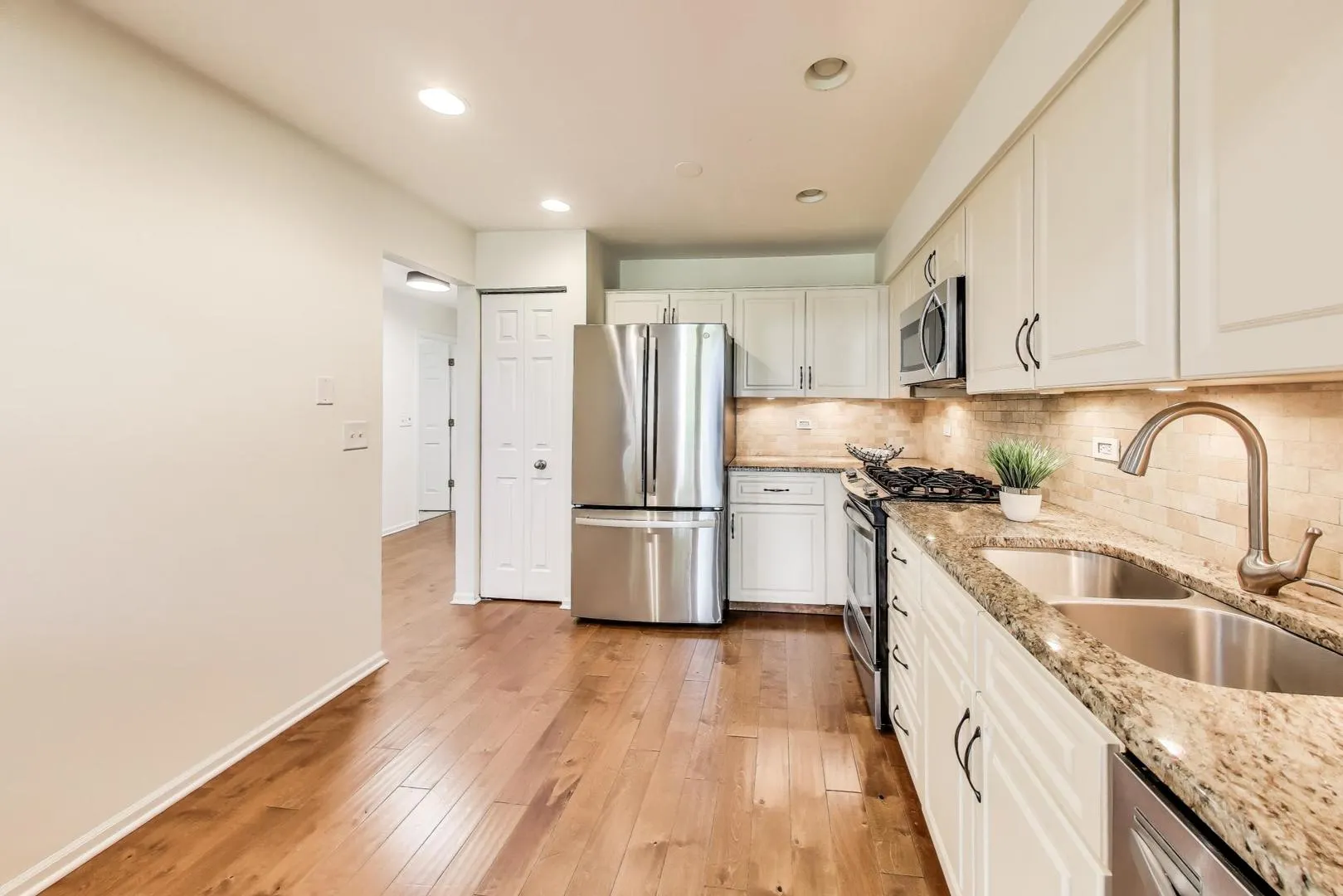 1912 N Coldspring Road IL
