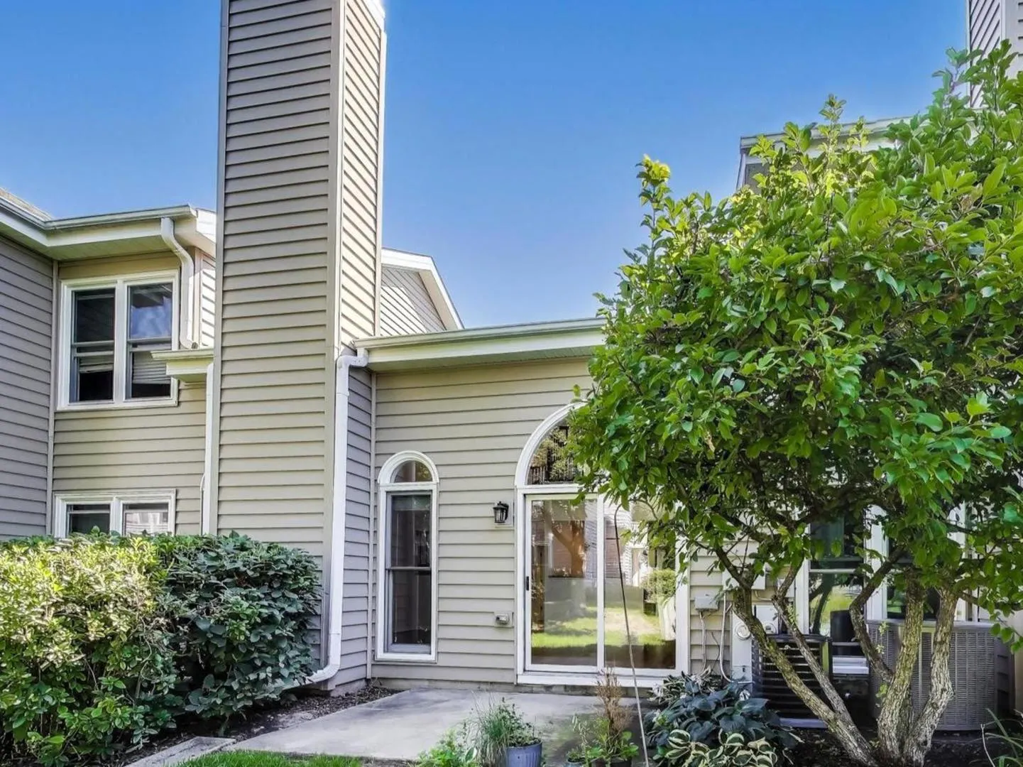 1912 N Coldspring Road IL