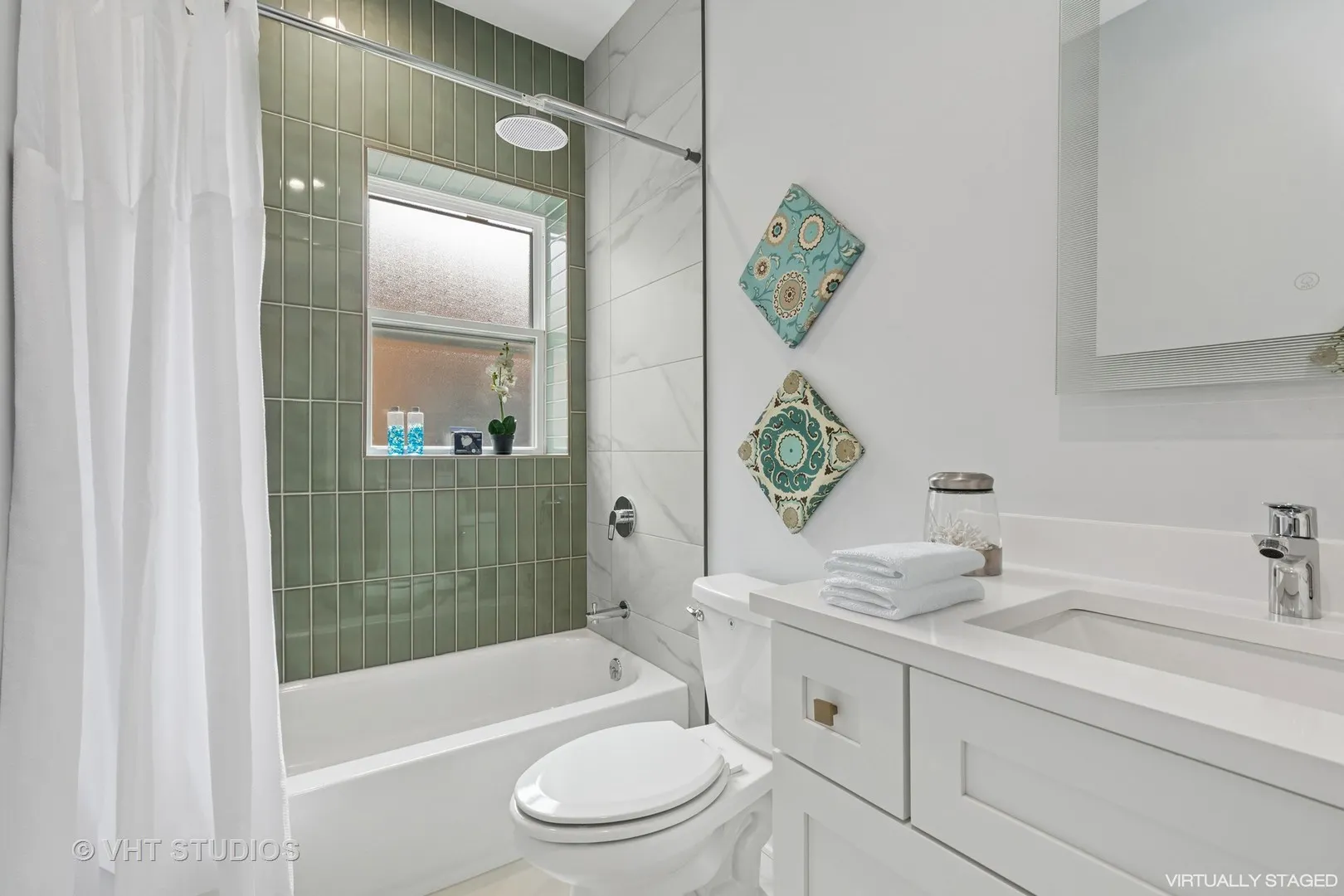 847 W Ainslie Street 1E IL