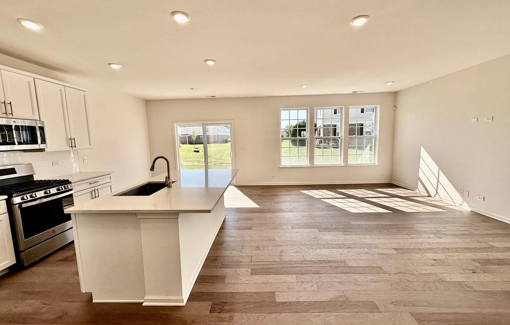 1320 Draper Road IL